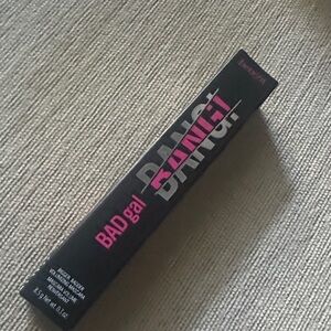 Benefit BADgal BANG! Mascara - Bold Black and Pink